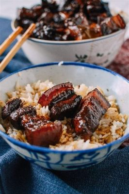  Mao's Braised Pork: Sıcacık Baharatlarla Buluşan İncecik Dokunuşlu Bir Şölen!